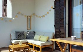 Tilla'S House